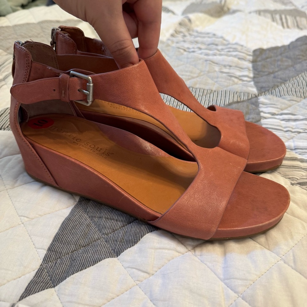 Gentle Souls Weathered PinkWedge Sandals